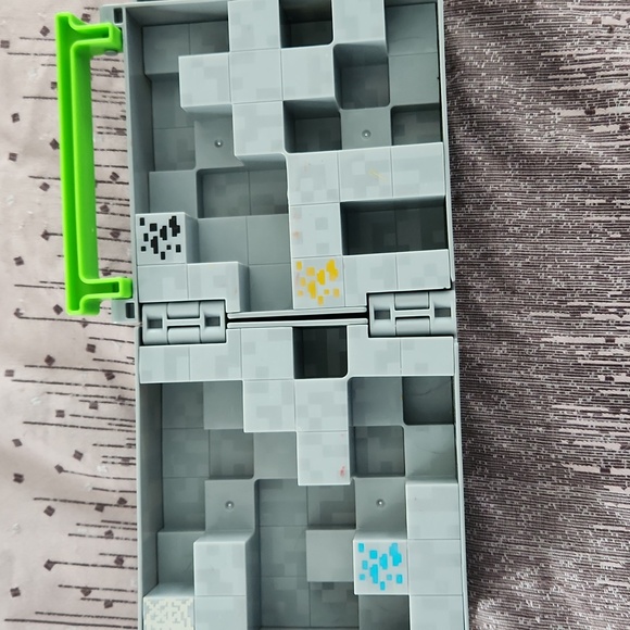 Minecraft Mini Figure Storage Cube - Picture 4 of 4